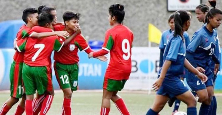 women fotbal